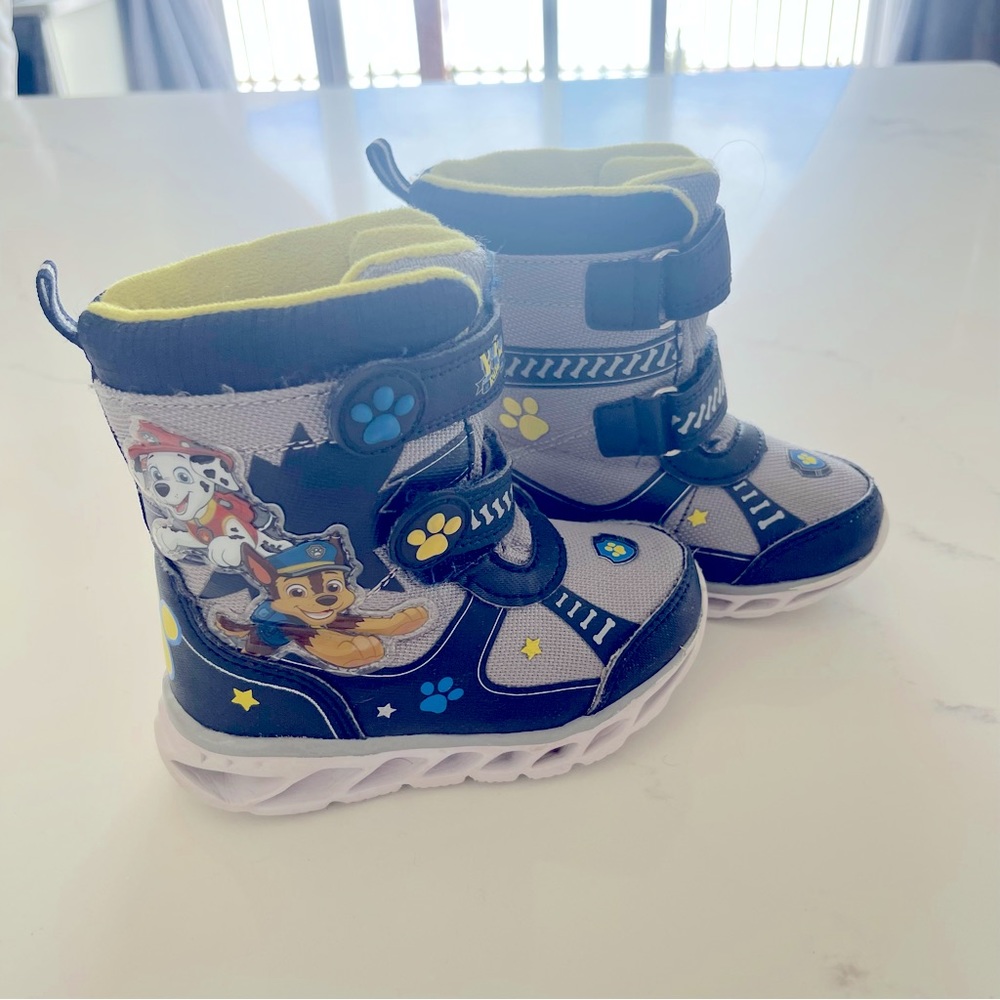 Nickelodeon Paw Patrol Fleece Lined Light-Up Snow Boots for boy Snow Toddler